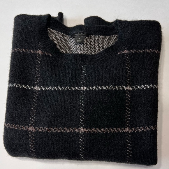 Ann Taylor Factory - Black Woman’s Sweater - Size M - Excellent Condition - Picture 3 of 7